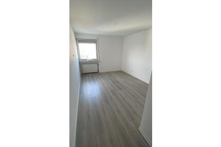 Ein Zimmer Wohnung - 650,00&nbsp;EUR Kaltmiete, ca.&nbsp; 42,00&nbsp;m&sup2; in Mühlheim am Main (PLZ: 63165)