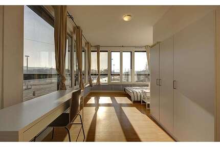 WG-Zimmer in Stuttgart 550,00 € 19 m²