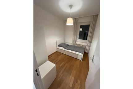 Ab sofort. Schönes WG-Zimmer in Berlin Tiergarten