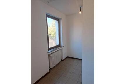 1 Zimmer Wohnung in Zentraler Lage in Oberhausen Friedenstr 8