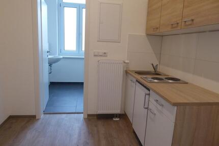 2 Zimmer direkt auf dem Campus! - Bernburg (Saale)