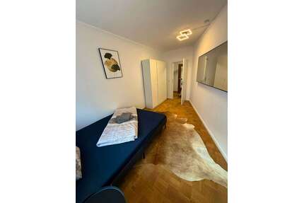 WG-Zimmer in München 850,00 € 12 m²
