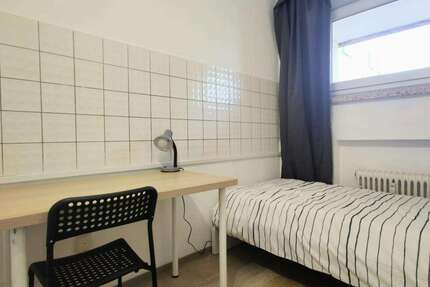 WG-Zimmer in Dortmund 350,00 € 6 m²