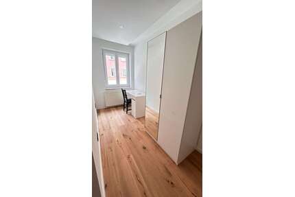 WG-Zimmer in Nürnberg 375,00 € 12 m²