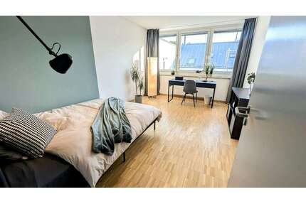 WG-Zimmer in München 975,00 € 12 m²