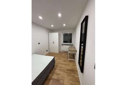 WG-Zimmer in Nürnberg 350,00 € 12 m²