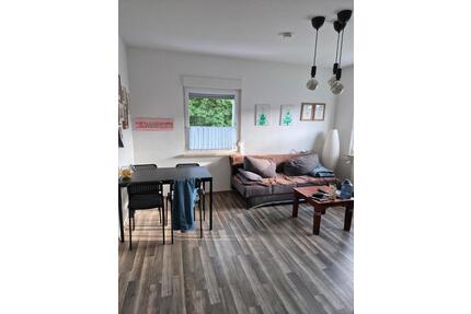 2 Zimmer mit Wohnung in Rheinhausen Besichtigungstermin 29.05 - Duisburg