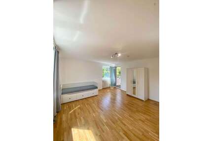 WG-Zimmer in München 1.075,00 € 15 m²