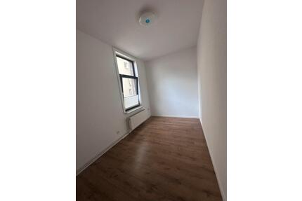 WG Zimmer auf Limmerstraße - 462,00&nbsp;EUR Kaltmiete, ca.&nbsp; 64,00&nbsp;m&sup2; in Hannover (PLZ: 30451) Linden-Limmer