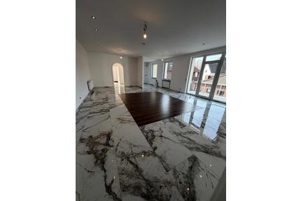 Moderne Wohnung am Benrather Schloss mit Balkon + Große Terasse - Düsseldorf Stadtbezirk 9