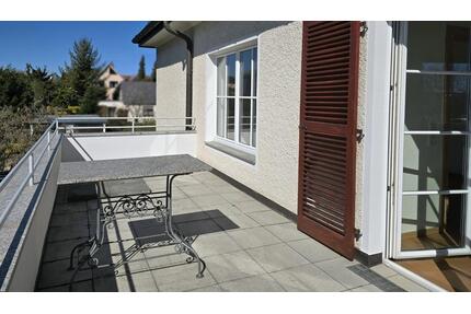 94m² 3-Raum Wohnung mit großem Wohnzimmer und Balkon - Dresden Prohlis