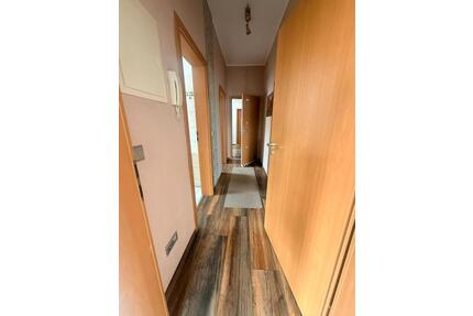 2zimmer Wohnung nähe Schwimmbad zu vermieten - Crimmitschau