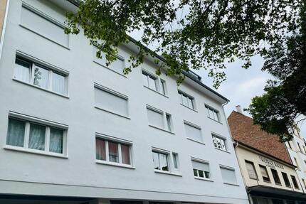 Attraktive 2 Zimmer Wohnung mit Balkon und Einbauküche - Pforzheim Nordstadt