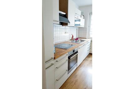 Voll Möblierte 2½ Zimmer Wohnung in Duisburg-Laar zu Vermieten