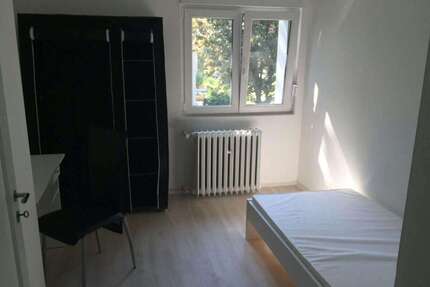 WG-Zimmer in Stuttgart 470,00 € 10 m²
