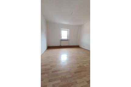 Helle 4-Zimmer Wohnung in Seifenstr. 12, Wuppertal-Oberbarmen!