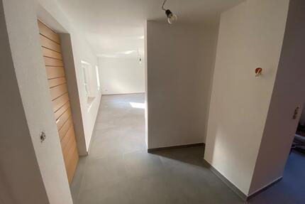 6 Zimmer Wohnung, Dachterrasse, Fußbodenheizung, EBK 140qm - Brackenheim