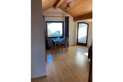 3 Zimmer DG-Wohnung zu vermieten - Reutlingen Altenburg