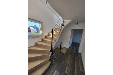 5 Zimmer Haus in 69254 Malsch - 1.500,00&nbsp;EUR Kaltmiete, ca.&nbsp; 121,00&nbsp;m&sup2; in Malsch (PLZ: 69254)