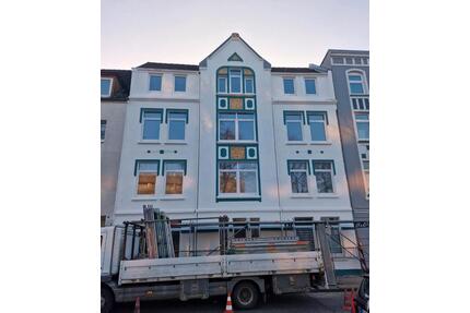 4 Zimmer Wohnung in Bahnhofsnähe 2 min zur Holstengalerie - Neumünster Böcklersiedlung