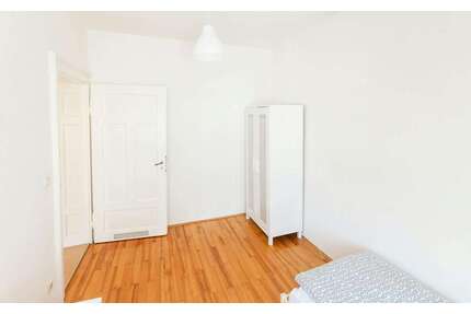 WG-Zimmer in München 810,00 € 14 m²