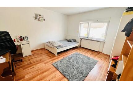 Helles voll möbliertes 18 qm-WG-Zi., in Erlensee ab sofort