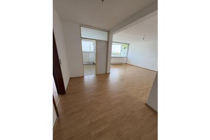 Schöne 2-Zimmer Wohnung in Hattersheim - Hattersheim am Main