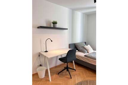 WG-Zimmer in München 950,00 € 13 m²