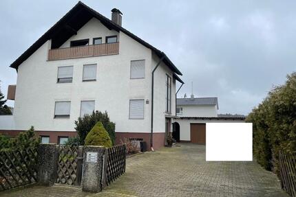 Großzügige 4-Zimmer Wohnung im Grünen mit Balkon - Stein