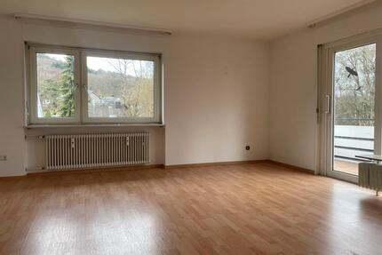Großzügige 3-Zimmer-Wohnung - 700,00&nbsp;EUR Kaltmiete, ca.&nbsp; 78,00&nbsp;m&sup2; in Königswinter (PLZ: 53639)