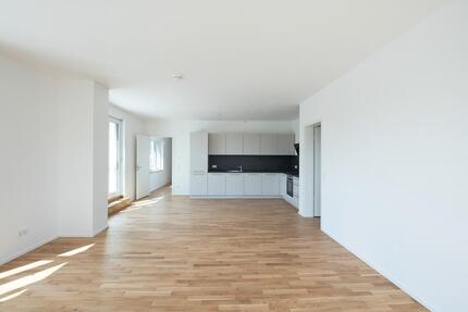 Moderne 3-Zimmer Wohnung - 1.360,00&nbsp;EUR Kaltmiete, ca.&nbsp; 77,66&nbsp;m&sup2; in Nürnberg (PLZ: 90425) Schnepfenreuth
