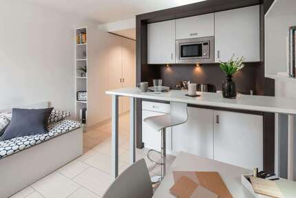 Wohnen auf Zeit in Frankfurt am Main 972,00 €