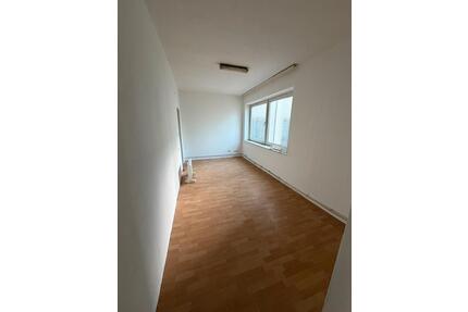 1 Zimmer Wohnung ca 25m2 - 570,00&nbsp;EUR Kaltmiete, ca.&nbsp; 25,00&nbsp;m&sup2; in Hannover (PLZ: 30449) Linden-Limmer
