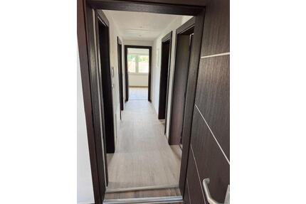 3 Zimmer Wohnung Erstbezug nach Vollsanierung! - Halle (Saale) Büschdorf