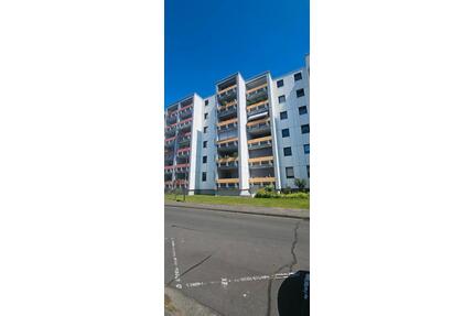 2 Zimmer Wohnung in Troisdorf (Ortsteil FWH)komplett saniert