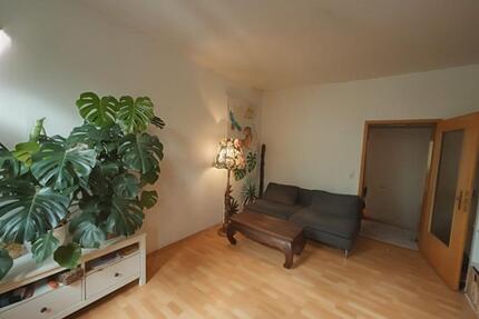 schöne 2-Raum-Wohnung in ruhiger Wohngemeinschaft - Weißenfels