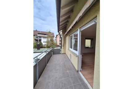 Frisch renovierte 3-Zimmer Wohnung mit Balkon in S-Wangen - Stuttgart Luginsland