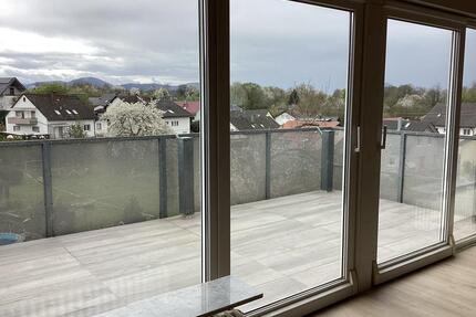 Große 2 Zimmer Wohnung 115 qm - 1.050,00&nbsp;EUR Kaltmiete, ca.&nbsp; 115,00&nbsp;m&sup2; in Gaggenau (PLZ: 76571)