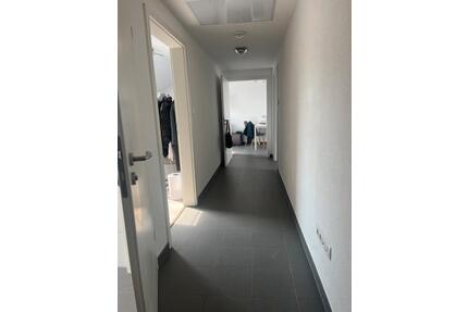 Schöne Zwei Zimmer Dachgeschosswohnung zum 01.06.26 - Osnabrück