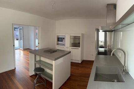 4 Zimmer Wohnung mit Dachterrasse, Düsseldorf Niederkassel