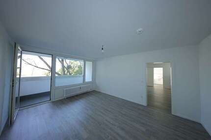 Wohnung zum Mieten in Köln 990,00 € 77 m²