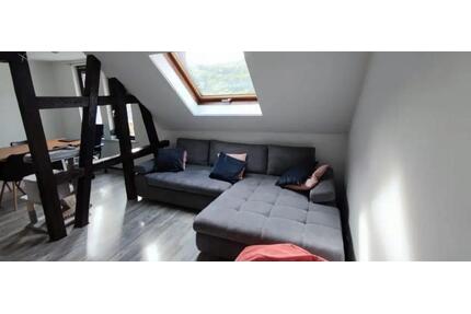 Schöne, helle und modernisierte 2,5- Zimmer Wohnung - Ebhausen