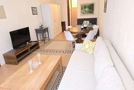 Wohnen auf Zeit in Stuttgart 1.990,00 €