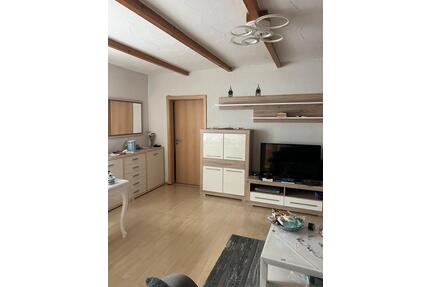 Schöne 3 Zimmer Wohnung mit Balkon in ruhiger Lage - Osthofen