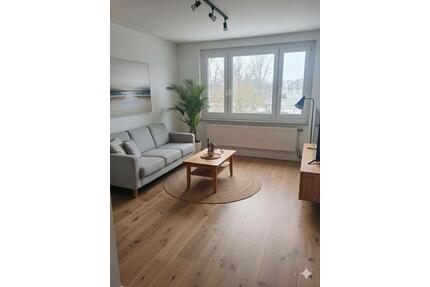 * Erstbezug * 2,5 Zimmer auf Rügen * Wasserblick * Möbliert * - Samtens