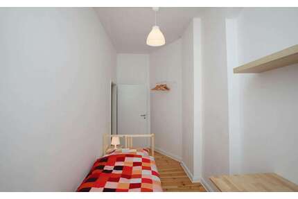 WG-Zimmer in Berlin 555,00 € 10 m²