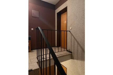 Frisch renovierte 4 Zimmer Wohnung - direkt am Plöner See - Kiel Elmschenhagen