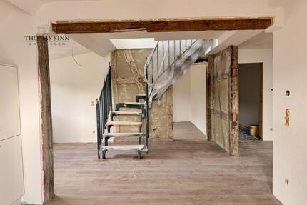 Großzügiges Wohnen auf zwei Ebenen – 5,5-Zimmer Maisonette Wohnung mit Dachterrasse & Fachwerk - Forchtenberg