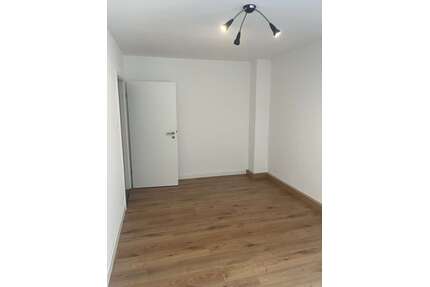 WG-Zimmer in Hannover 400,00 € 77 m²