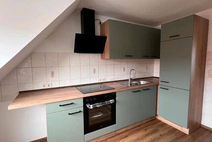 Neu renovierte 4-Zimmer Dachgeschosswohnung - Hahnbach